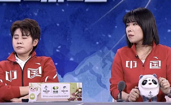 所以，他们接二连三的全都跪在了地上，希望能多为万破军尽一份力、一起来恳求叶辰的原谅。